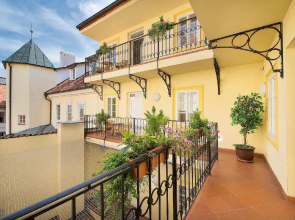 Boutique Hotel Constans