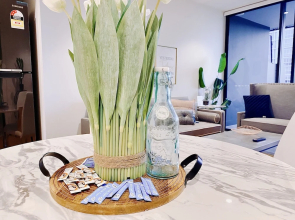 Chester And Ella Apartments