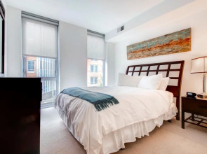 The Apartments at CityCenter by Global Luxury Suites