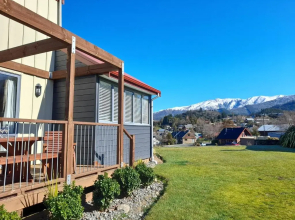 *** Lake Villa 460 ***