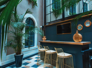 Ferman Port Hotel - Special Class