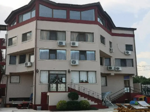 Felix Residence