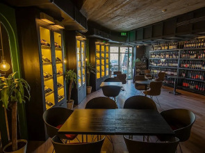 King Gorgasali Hotel