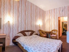 Sunrise Hotel