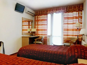 Гостиница Мирный курорт