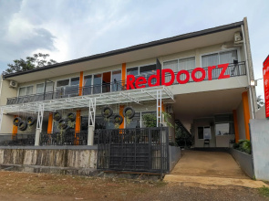 RedDoorz near Exit Toll Bogor
