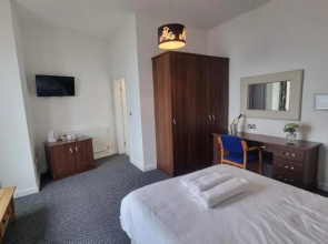 The Queen Vic Bed and Breakfast Sunderland