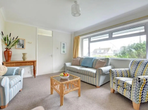 Holiday Home Crescent