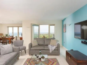 5 The Vista, Newquay