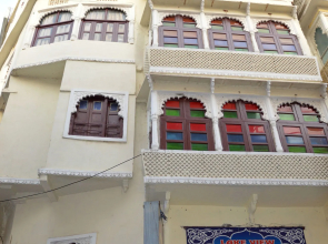 The Lake View Hotel – On Lake Pichola