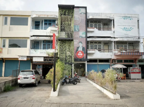 Bed & Breakfast Inn by OYO Rooms