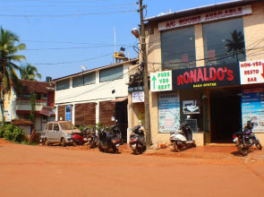 OYO 7454 Hotel Ronaldo's