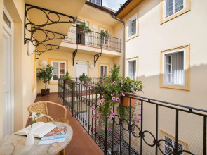 Boutique Hotel Constans