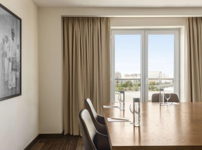 Radisson Hotel Muscat Panorama