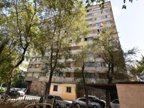 RetroCity Apartments at Mashtots Avenue