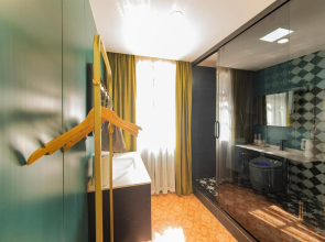 Locals Apartment Inn 16