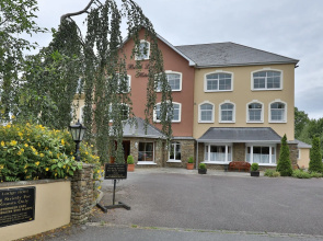 Brook Lodge Boutique Hotel
