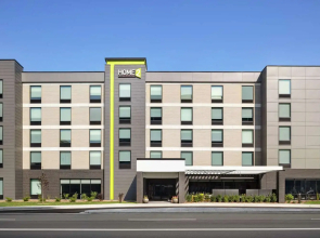 Home2 Suites By Hilton Milwaukee West