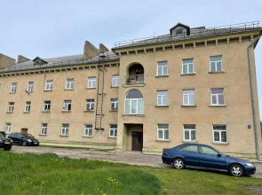 Spacious 3 bedroom apartment in great location