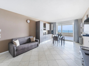 Residenza Miralago With Pool - Two-bedroom With Terrace