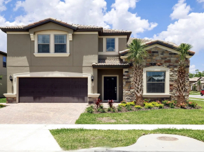 Modern 8BR Home With Pool SPA Game Room Theme Room