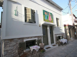 Orpheus and eyrydice boutique apartments