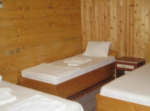 Rose Pension