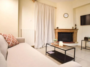 Lavender Seaside Retreat - Alikes Summer Getaway