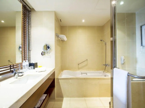 Crowne Plaza Bangkok Lumpini Park by IHG