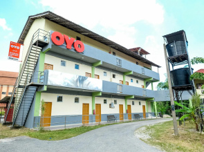 OYO 89419 Riverside Greenery Inn