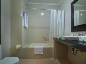 Adi Dharma Hotel Legian
