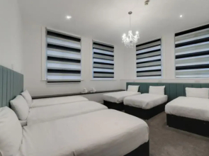 Temple Court Cavern Quarter Apartments