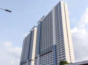 Neat Studio Room At Tifolia Apartment
