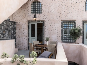 Frescoes Luxury Suites