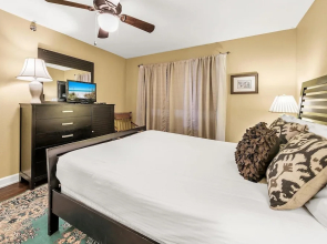 Destin Towers 102