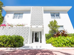 Kasa Collins Park Miami Beach Convention Center