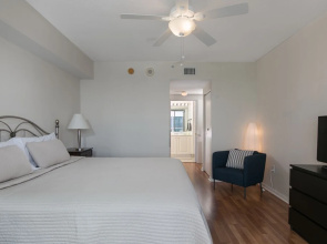 Le Marina Bay 1009 by Go Florida Condo, Sunny Isles