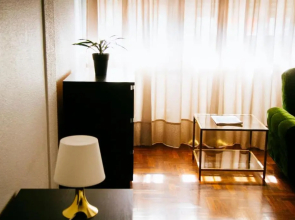 Typical Apartment in Lisbon, Campo Grande (Parking included)