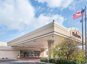 Ramada Overland Park