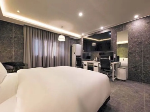 Cheonan Arden Hotel
