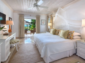 Emerald Beach 5 Aspicia by Altman