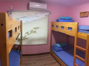 Lefthander Guesthouse