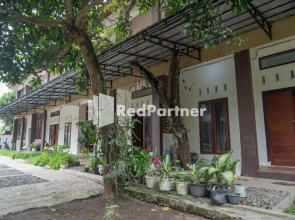 Paviliun Gelatik RedPartner Syariah near UGM