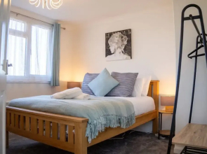 Host Stay Trinity Road