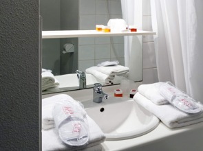 Séjours & Affaires Paris Nanterre