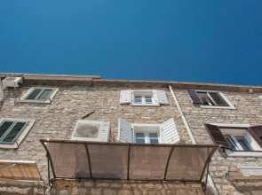 Piazza Apartments 2