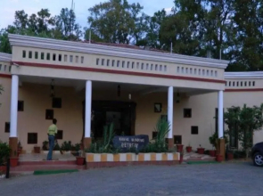 Kanha Meadows Resort