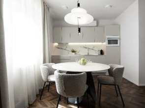 The Amberlyn Suite Hotel