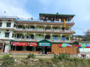Hotel Gauri Shankar & Restaurant