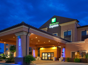 Holiday Inn Express Hotel & Suites Kingman by IHG